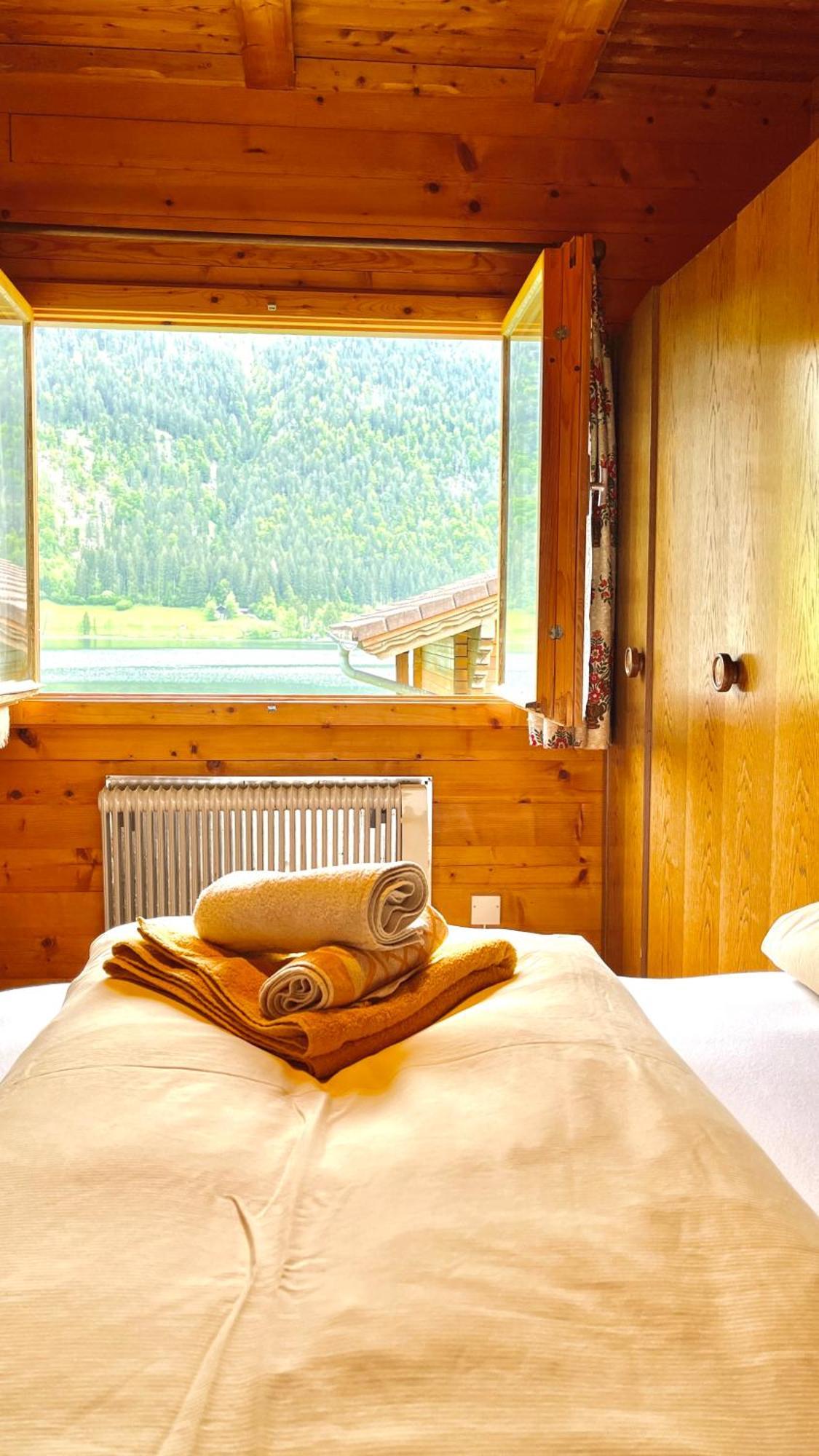 Chalets Zoehrer - Wohnen Am Wasser Weissensee Quarto foto