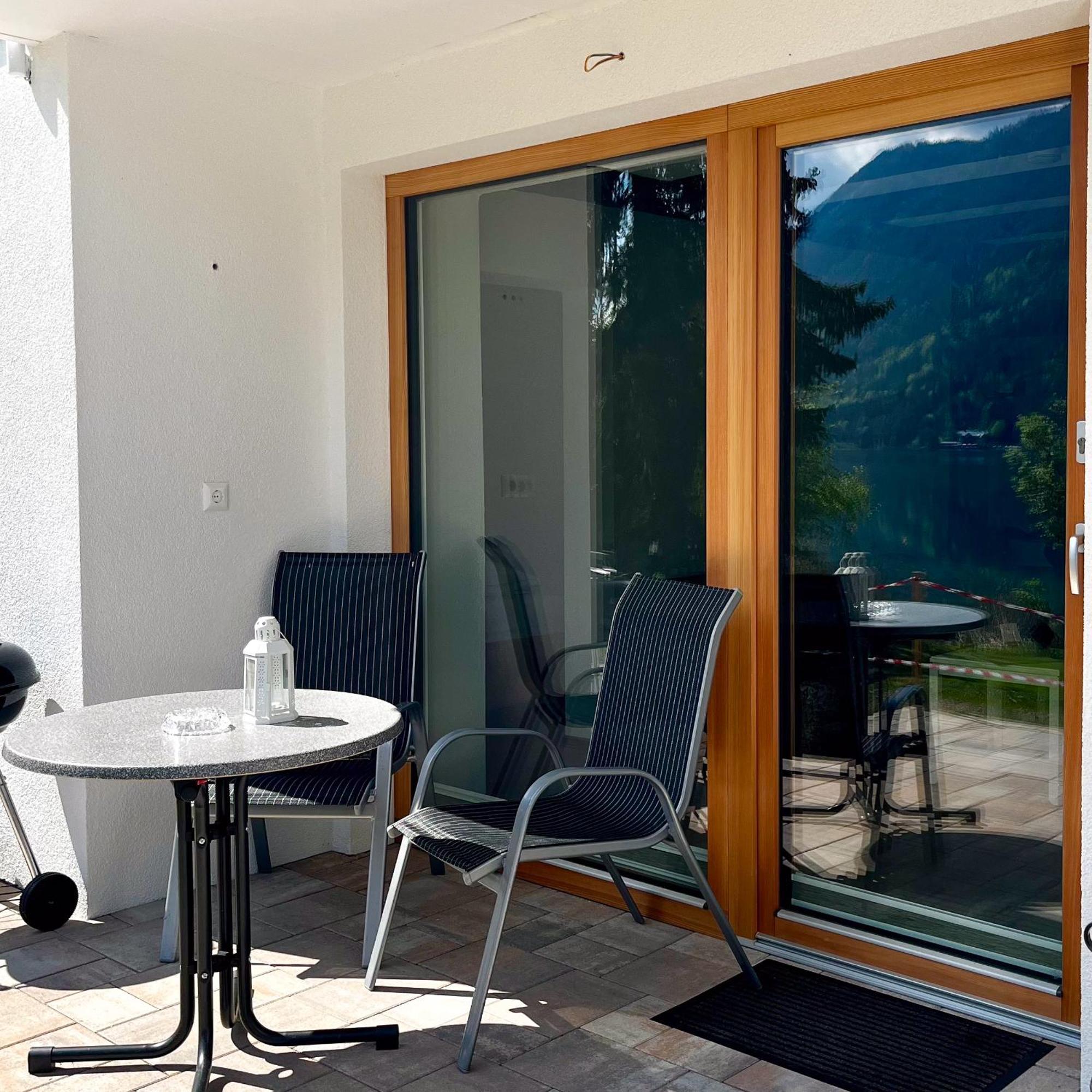 Chalets Zoehrer - Wohnen Am Wasser Weissensee Exterior foto
