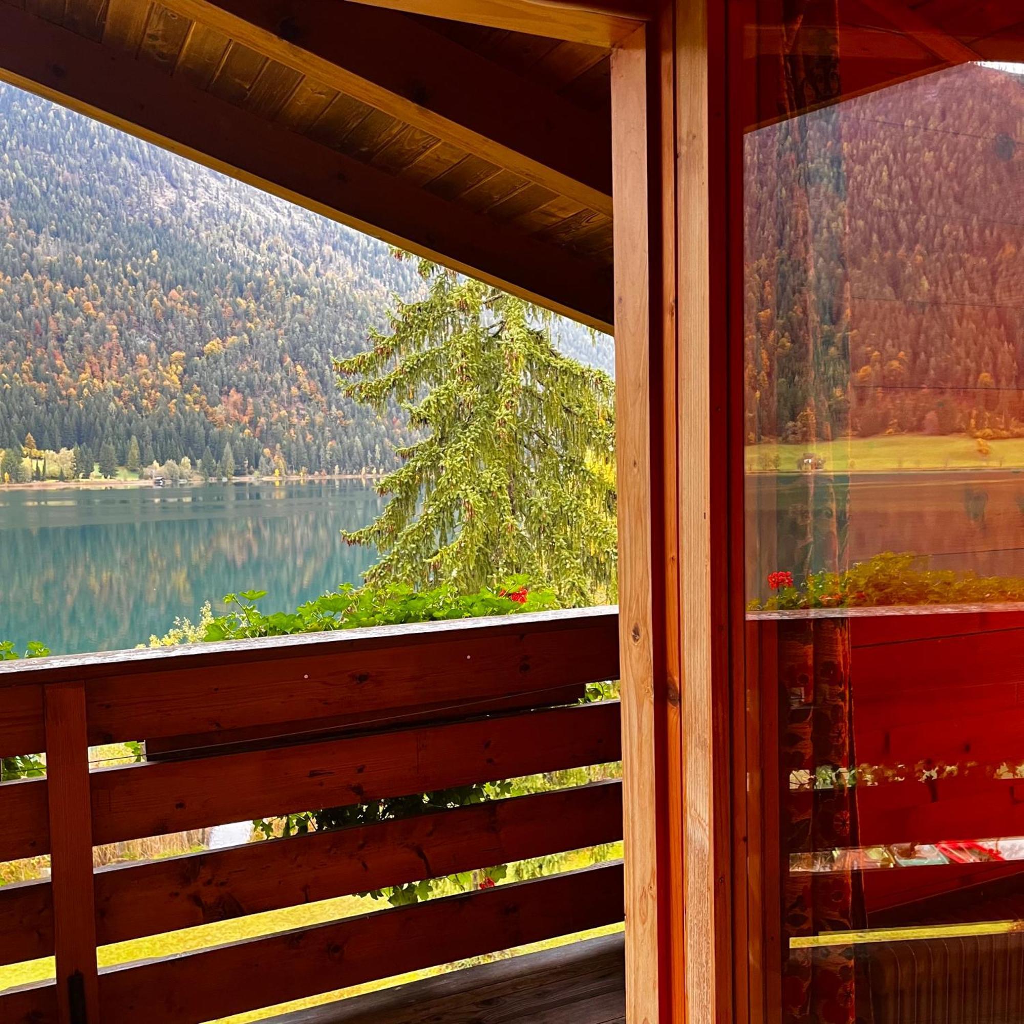 Chalets Zoehrer - Wohnen Am Wasser Weissensee Exterior foto
