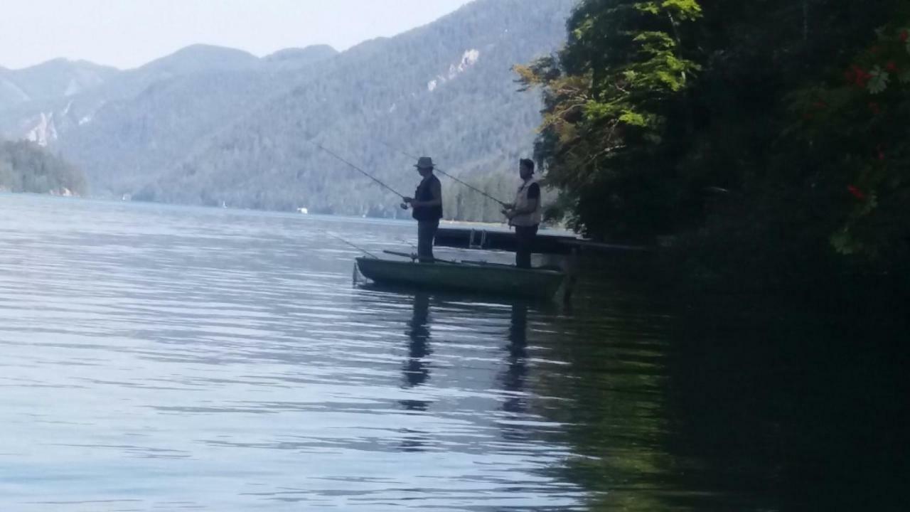 Chalets Zoehrer - Wohnen Am Wasser Weissensee Exterior foto