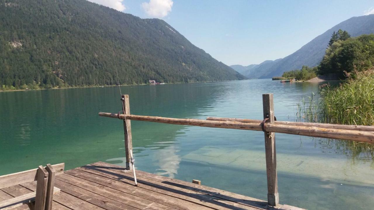 Chalets Zoehrer - Wohnen Am Wasser Weissensee Exterior foto
